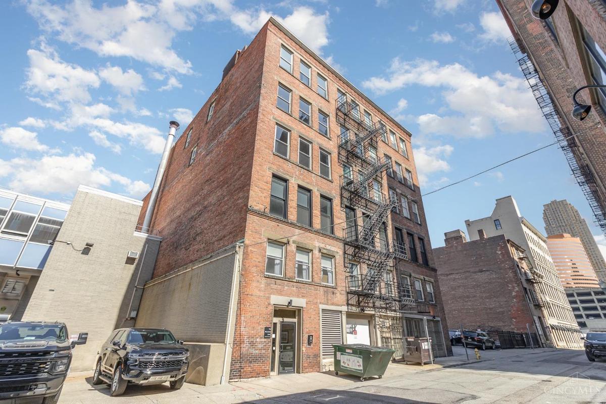 335 W Fifth Street #345 - 3