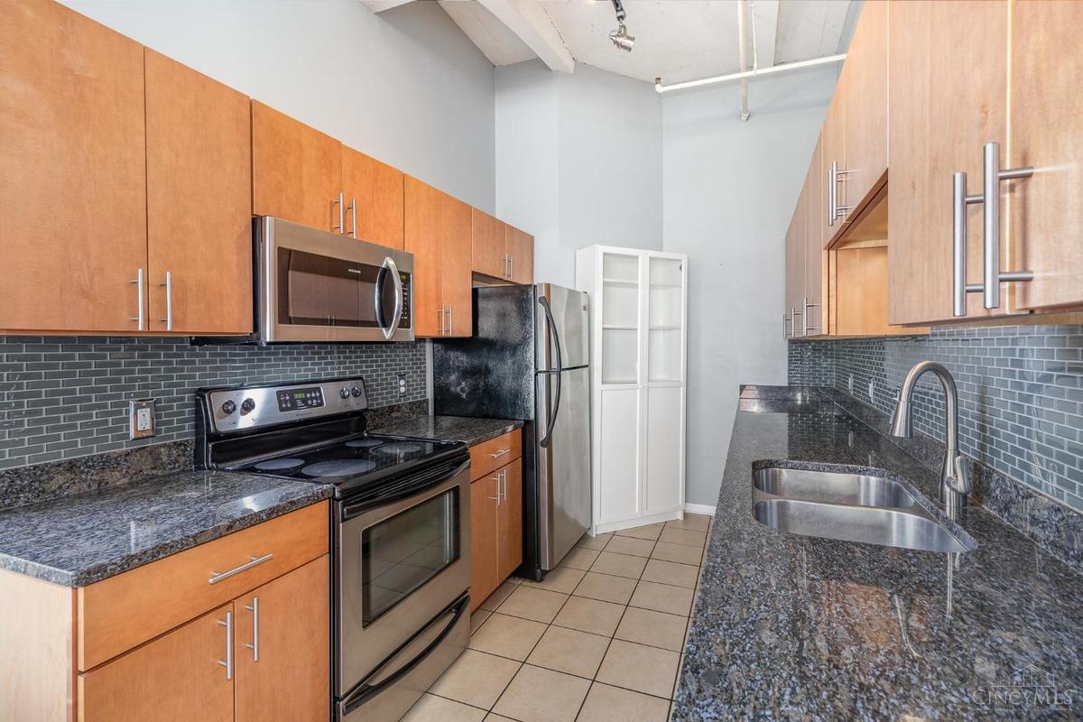 335 W Fifth Street #345 - 5