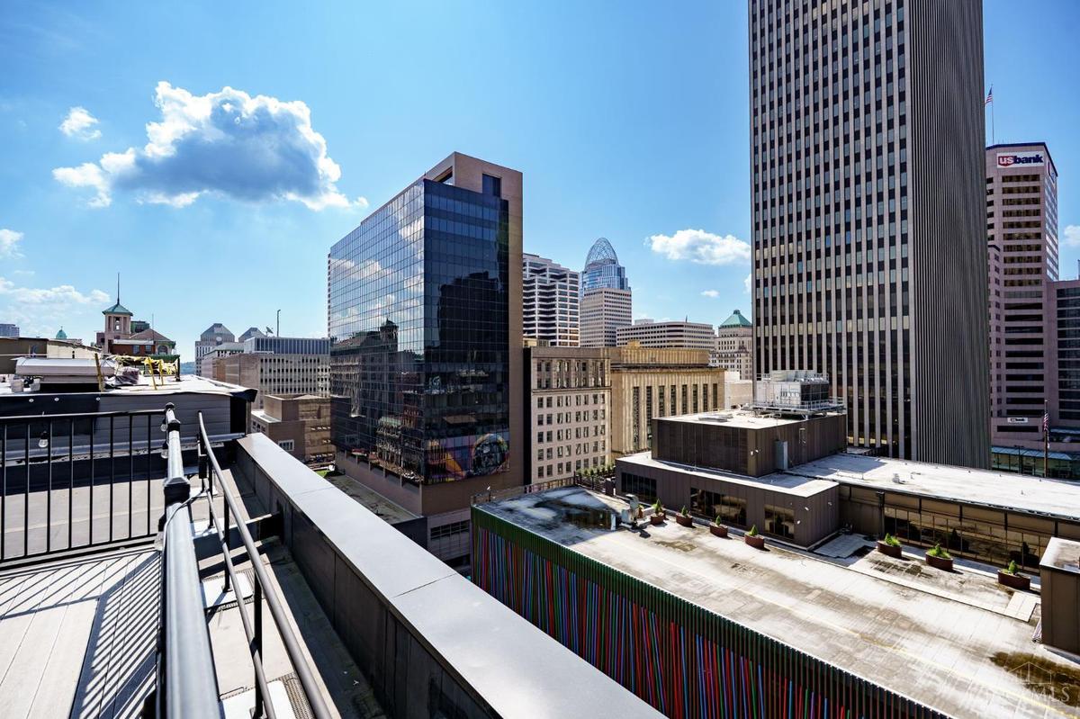 26 E Sixth Street #281 - 5