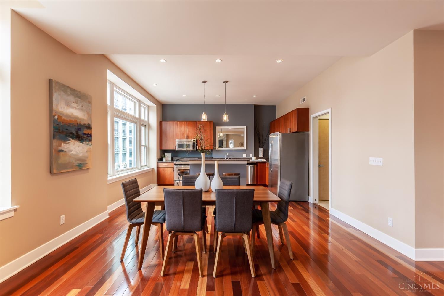 621 Main Street #115 - Main