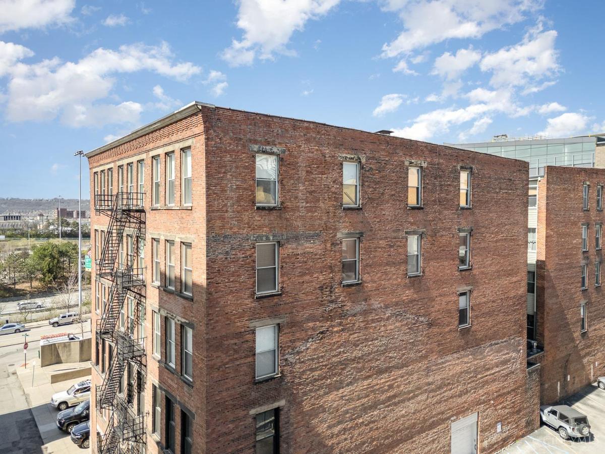 335 W Fifth Street #345 - 2