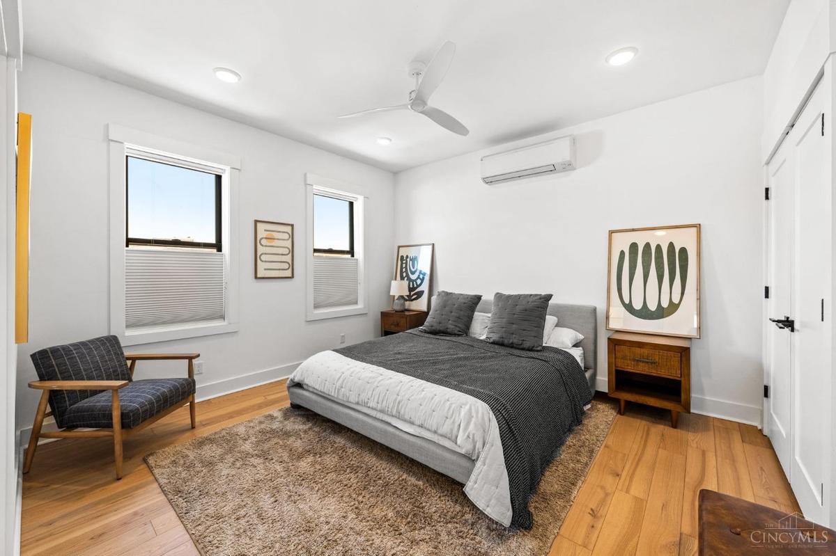 1909 Race Street #142 - 3