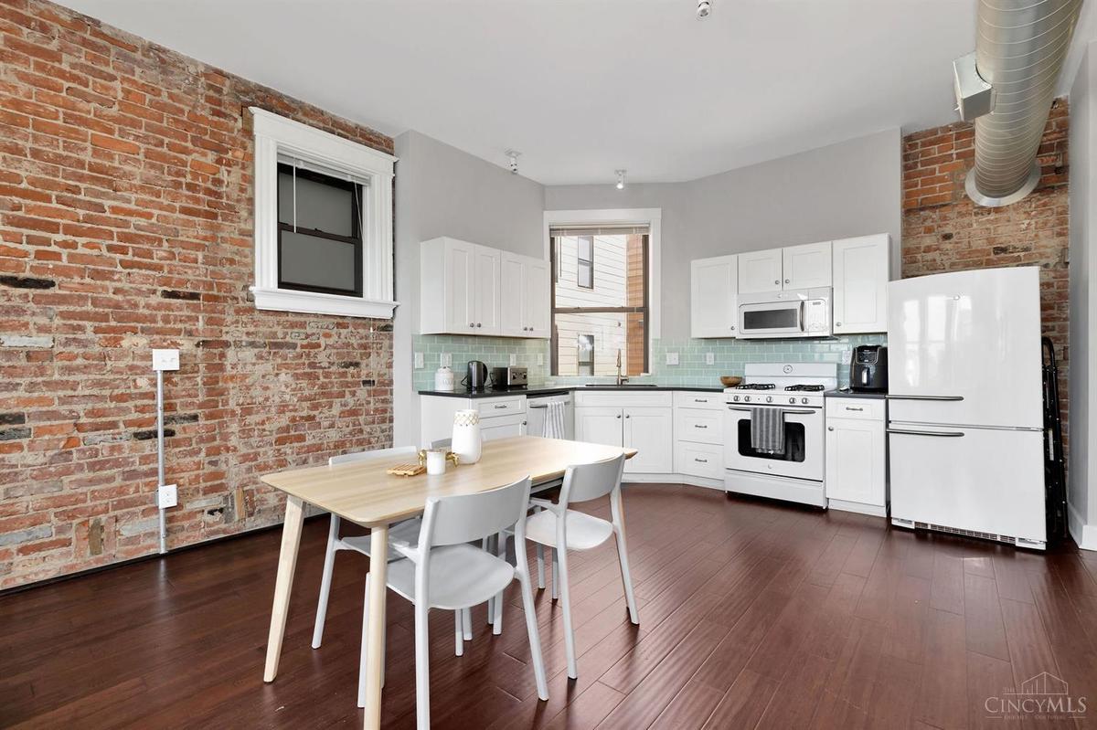 1501 Vine Street #463 - 5