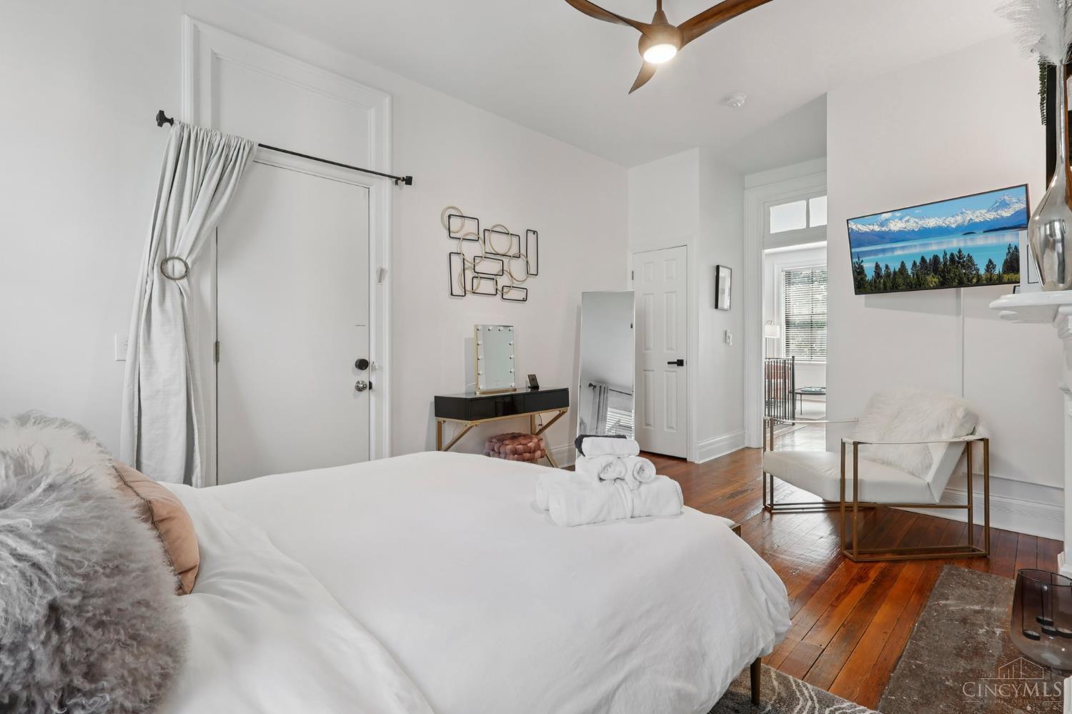 320 Mulberry Street - 4