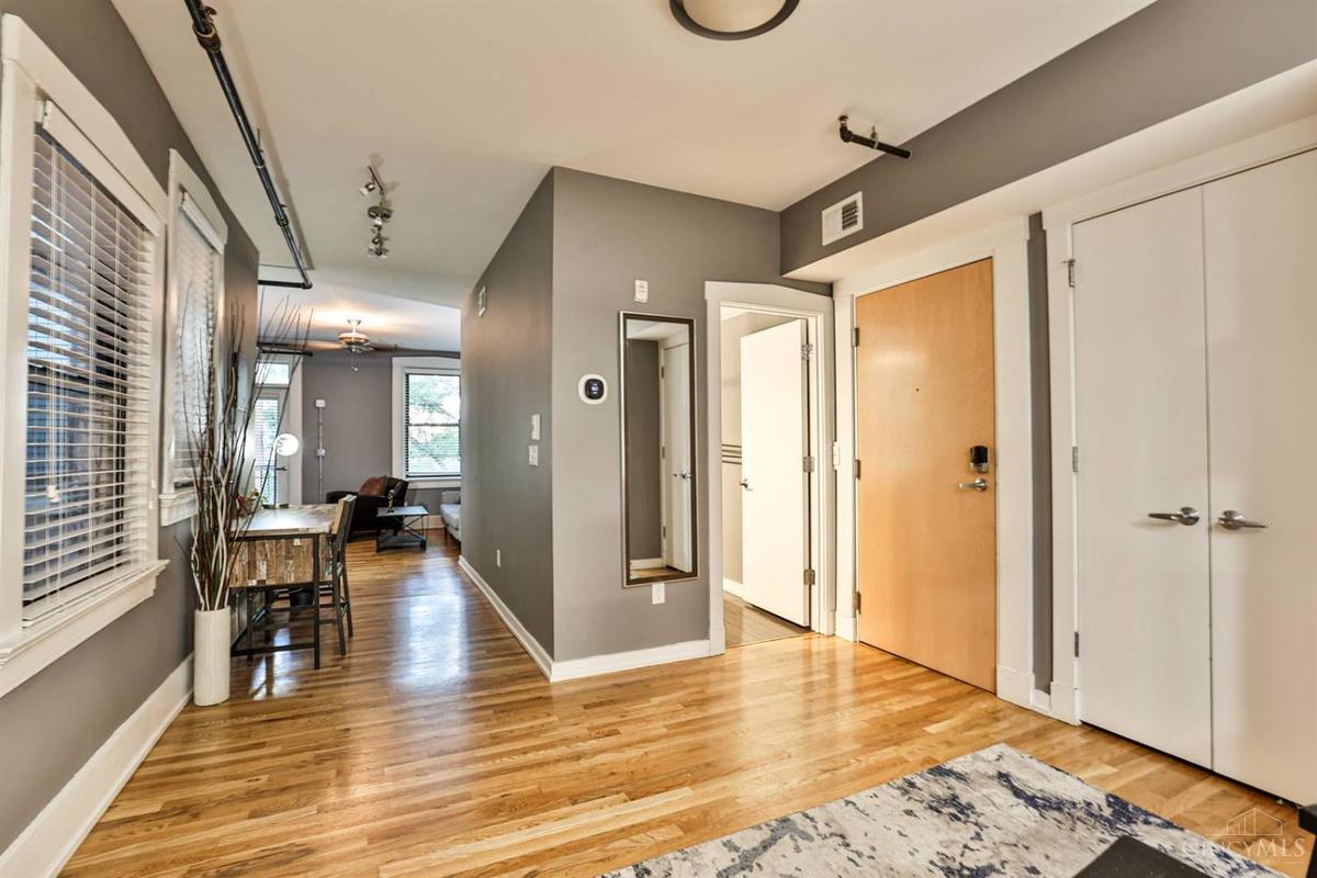 1415 Vine Street #480 - 2