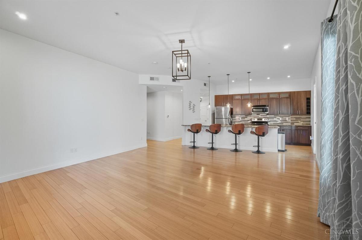 1331 Vine Street #339 - 4