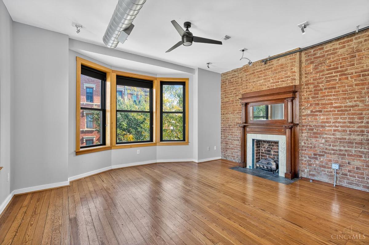 1237 Vine Street #349 - 2