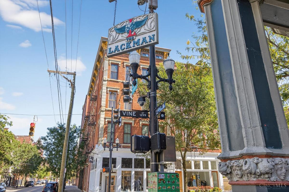 1237 Vine Street #349 - 3