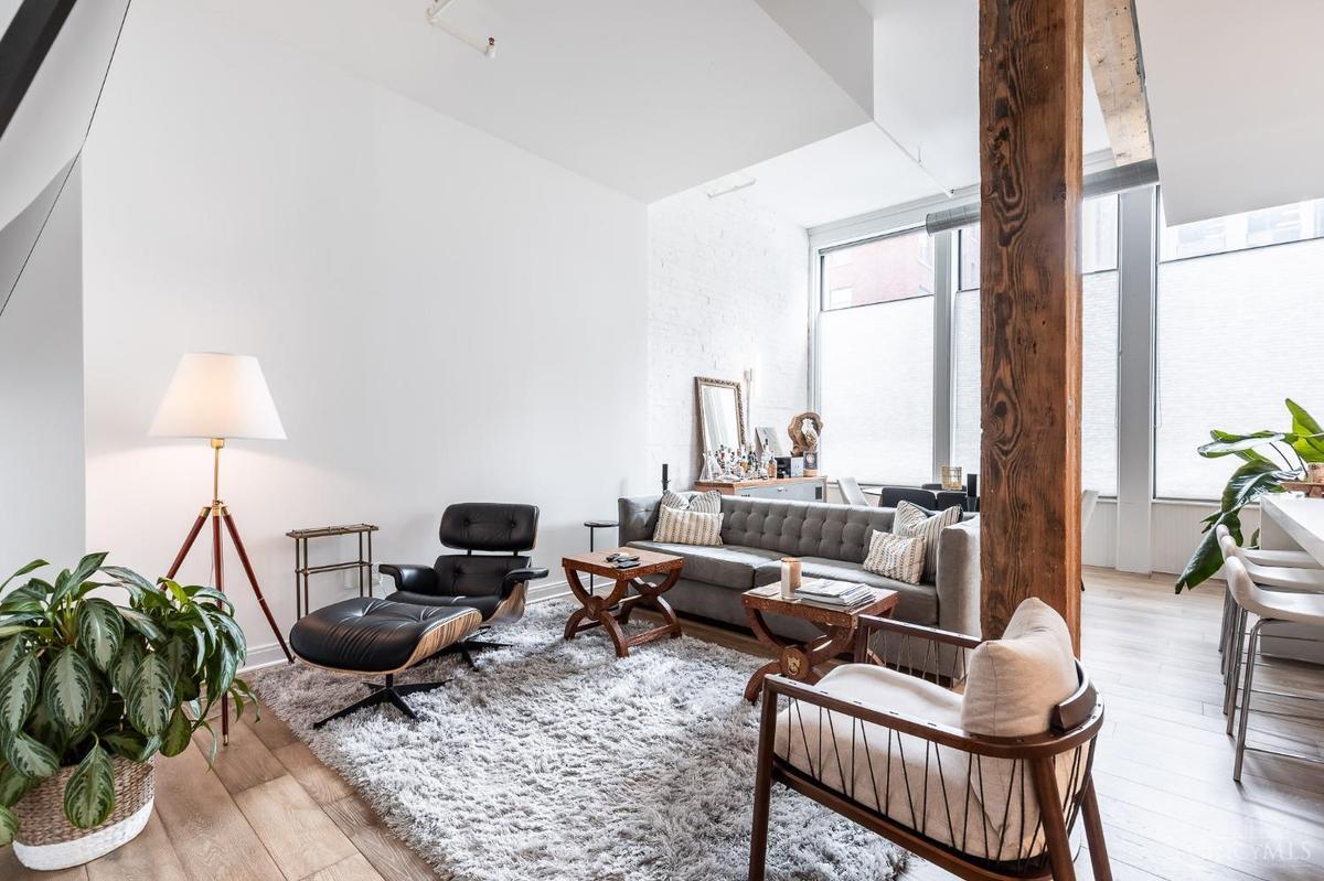 813 Broadway Street #315 - 2