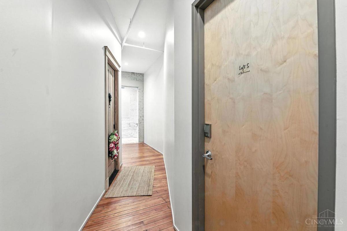 1214 Vine Street #380 - 2