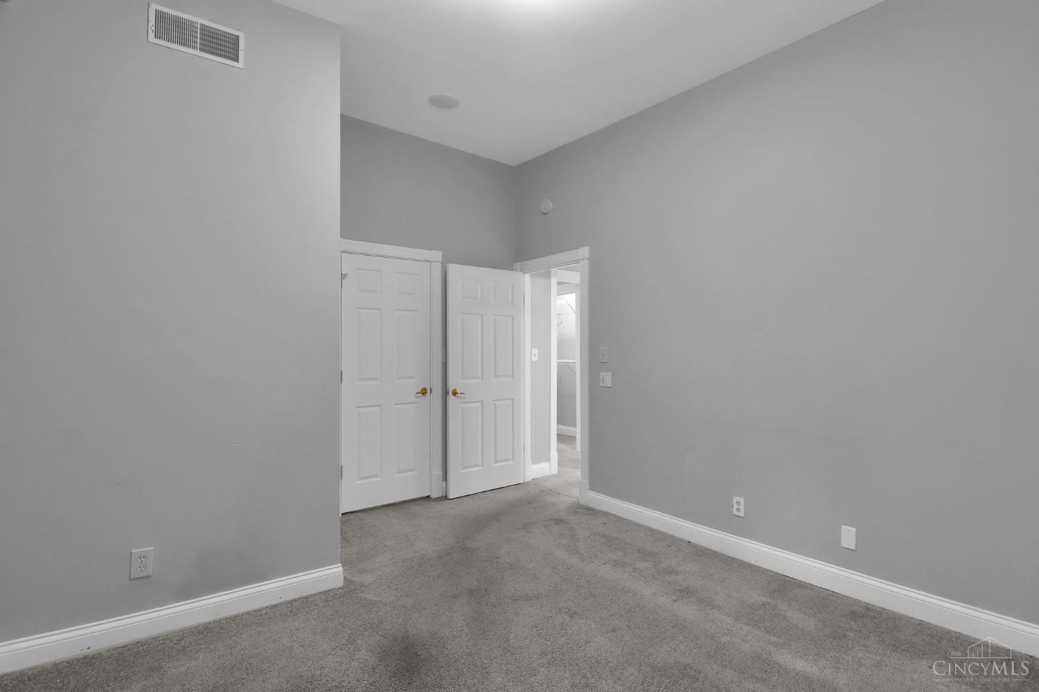 2100 Fulton Ave #291 - Main