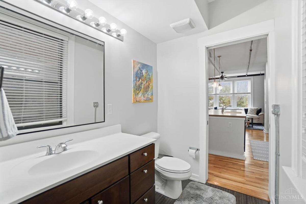 1415 Vine Street #491 - 2