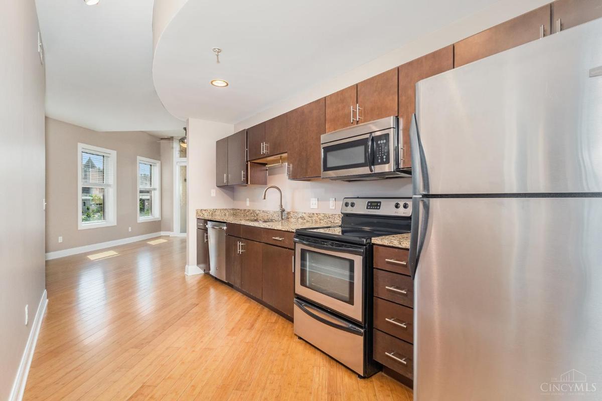 1326 Vine Street #410 - 4