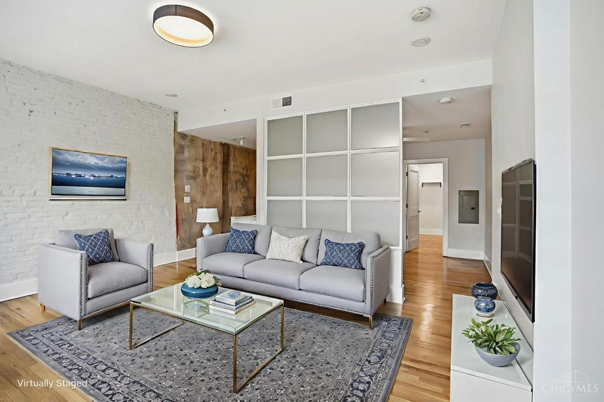 11 E Court Street #303 - 2