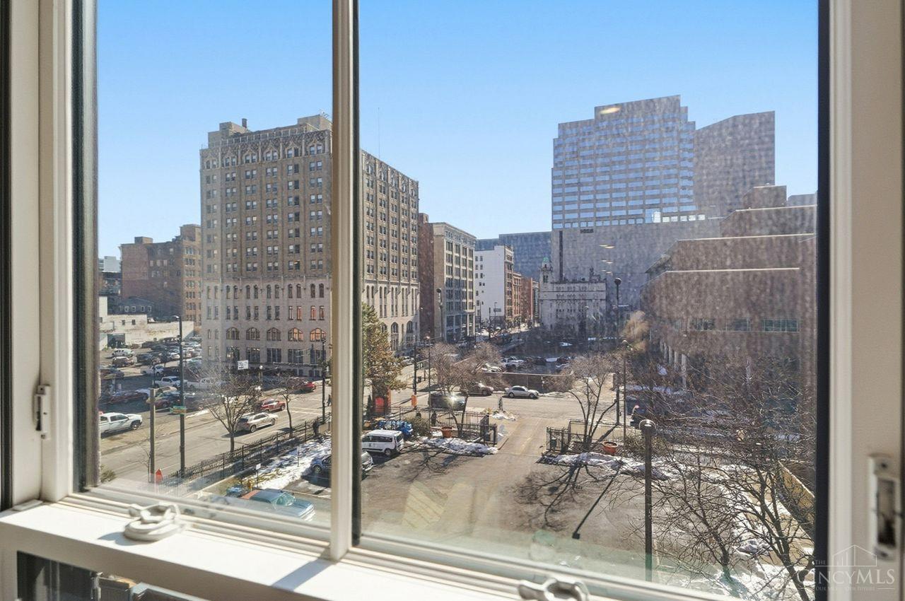 33 E Court Street #403 - Main