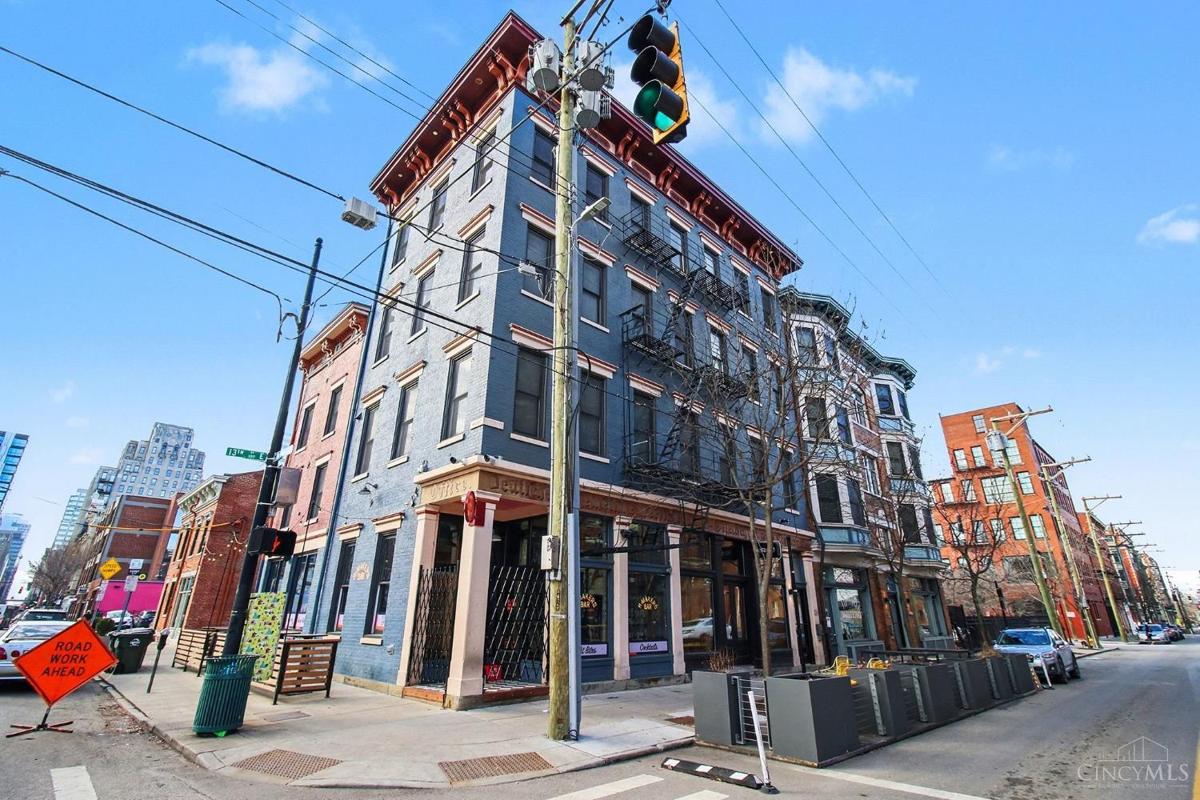 35 E 13th Street #202 - 4
