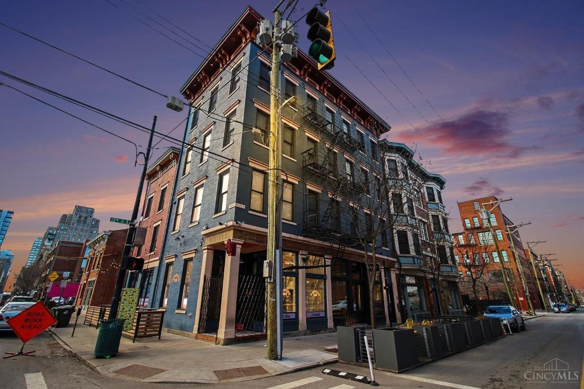 35 E 13th Street #202 - 5