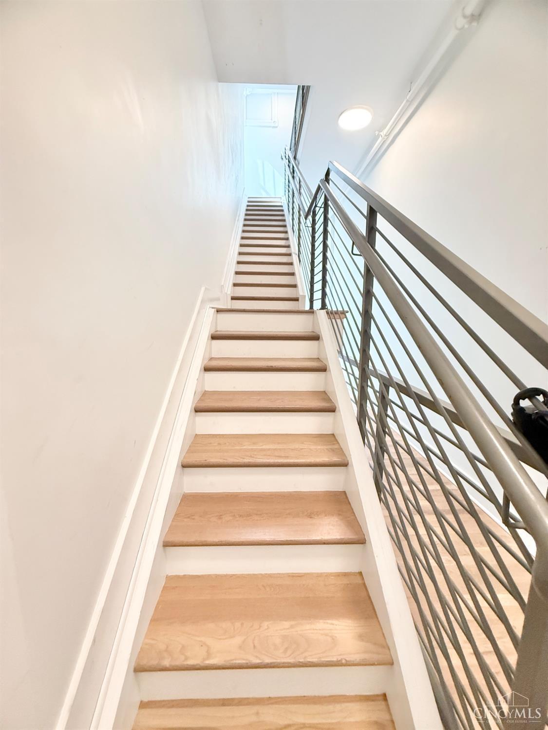 915 Vine Street #203 - 5