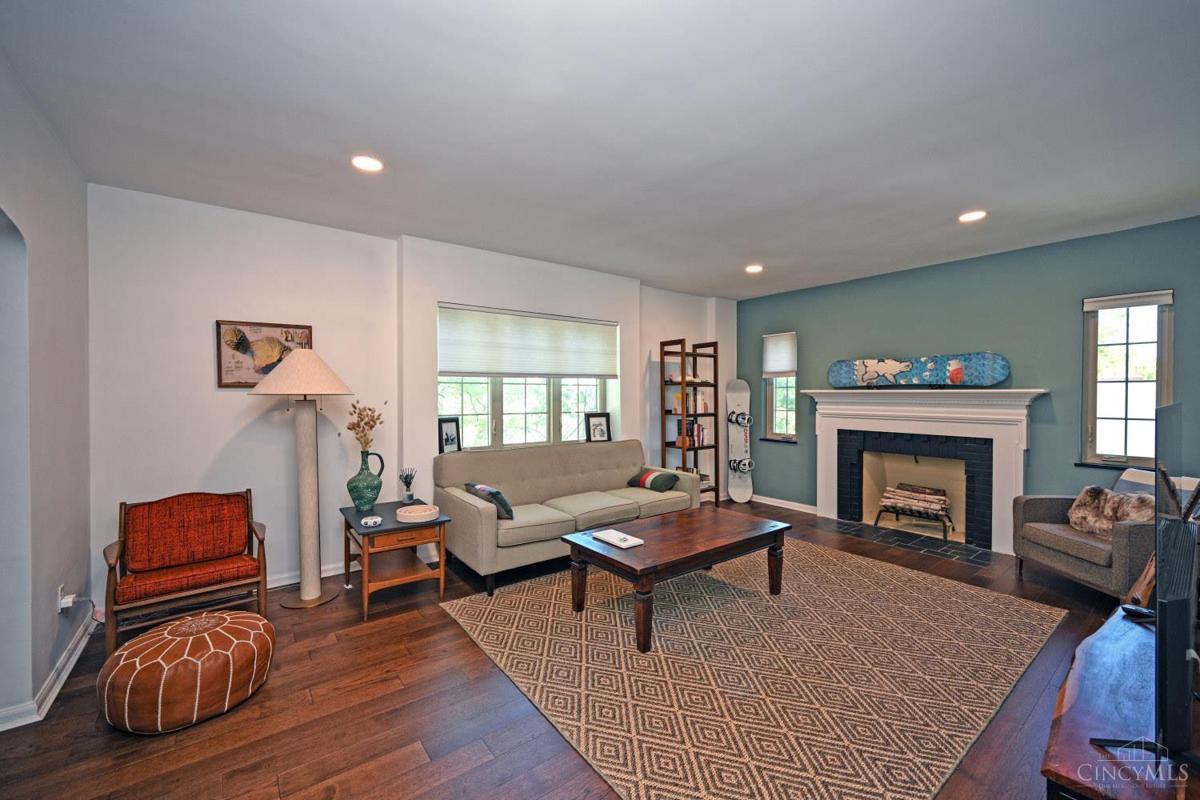 1338 Paxton Avenue #3 - 2