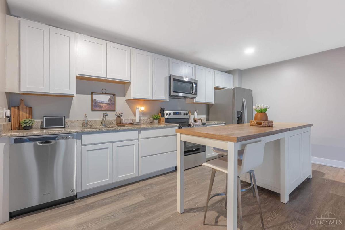 2200 Victory Parkway #710 - 3