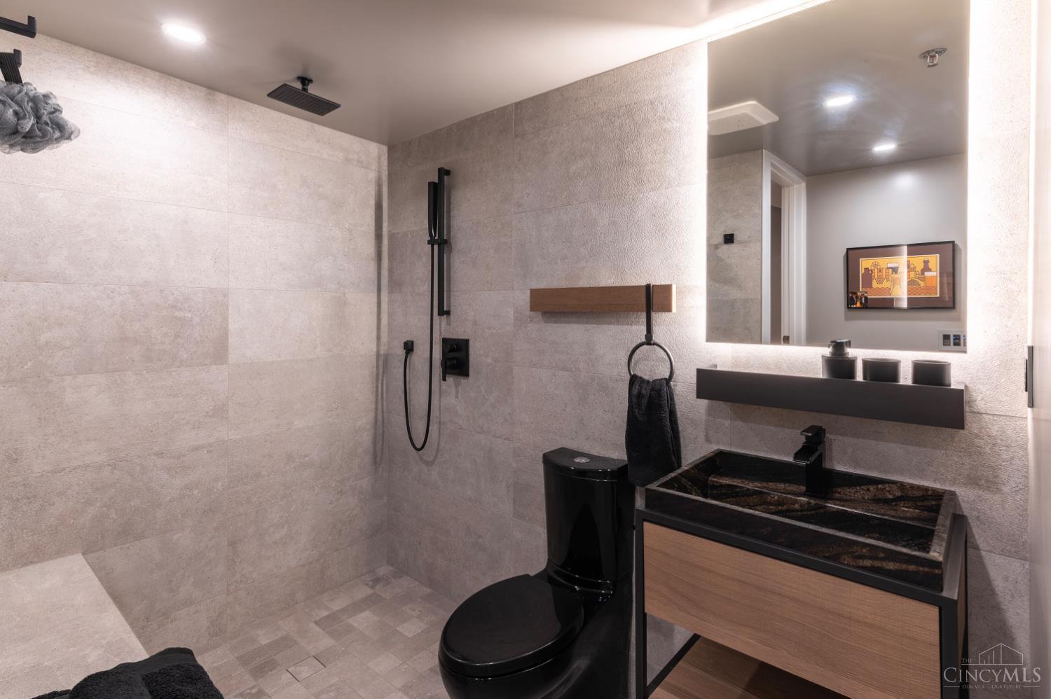 26 E Sixth Street #802 - Main