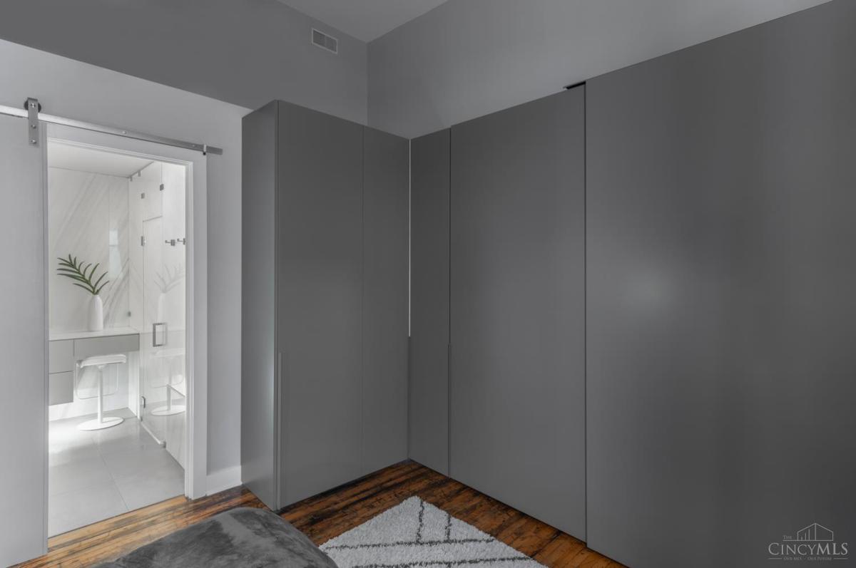 26 E Sixth Street #802 - 3