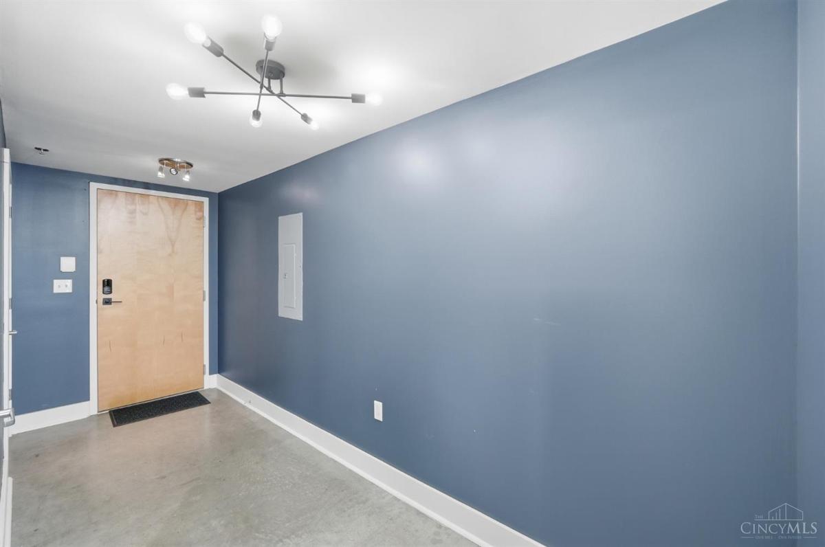 353 W Fourth Street #305 - 4