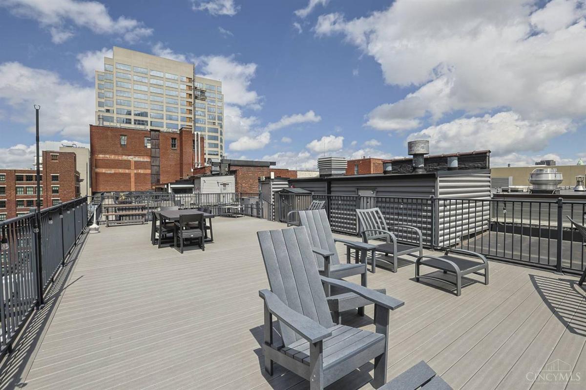 26 E Sixth Street #504 - 3