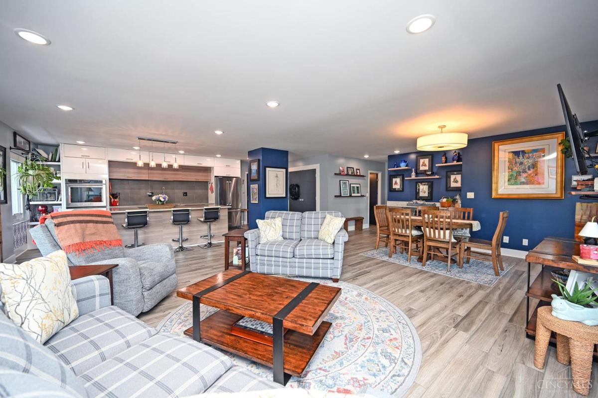 2200 Victory Parkway #709 - 4