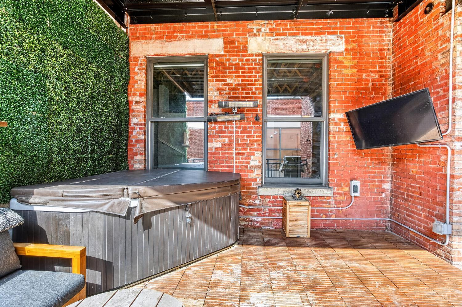 214 E Fourteenth Street #3A - Main