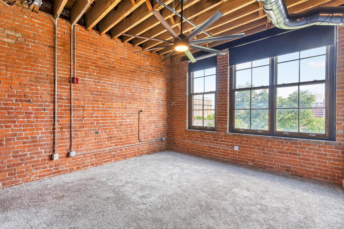 214 E Fourteenth Street #3A - 2