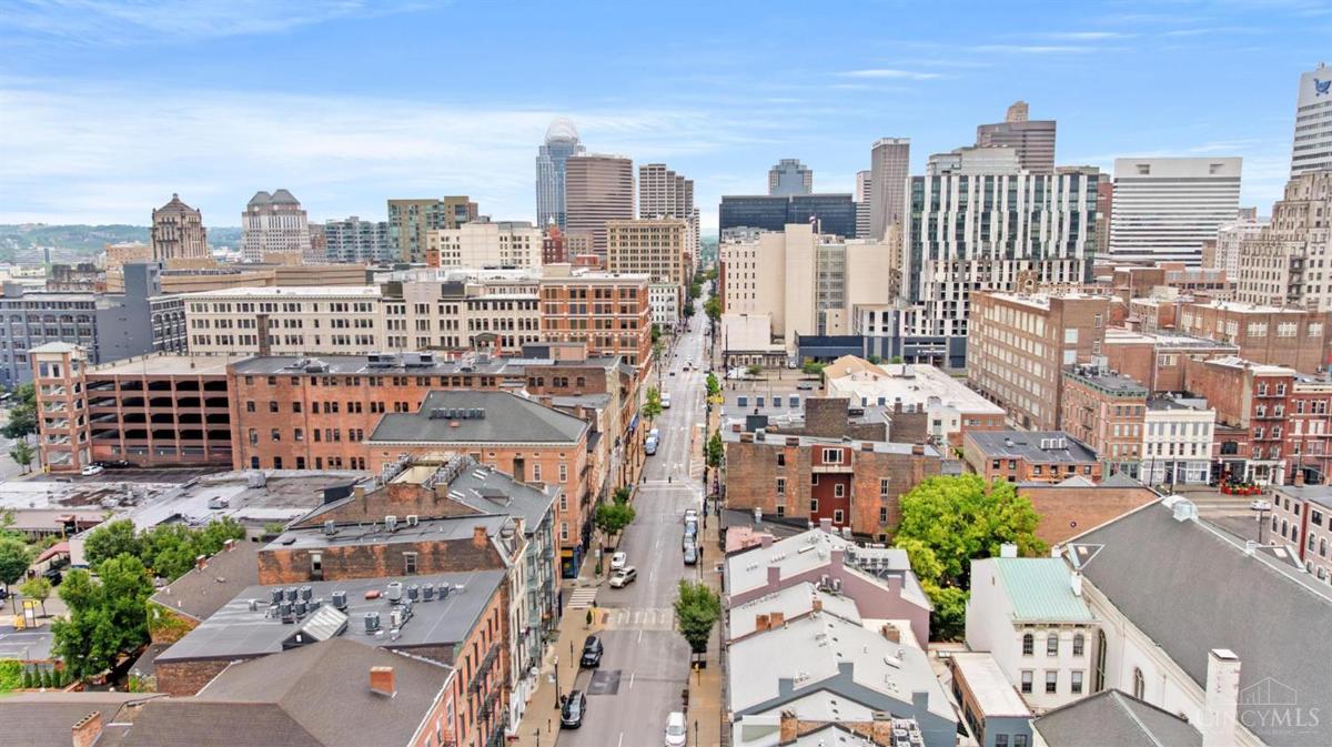 1202 Main Street #1 - 3