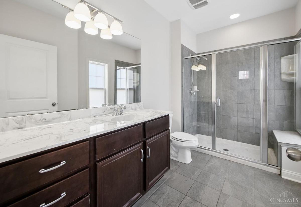 2924 Eden Avenue #I-2924 - 3