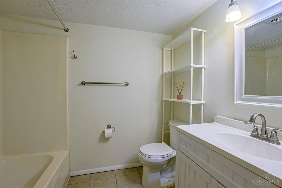 458 Grand Avenue #1 - 4
