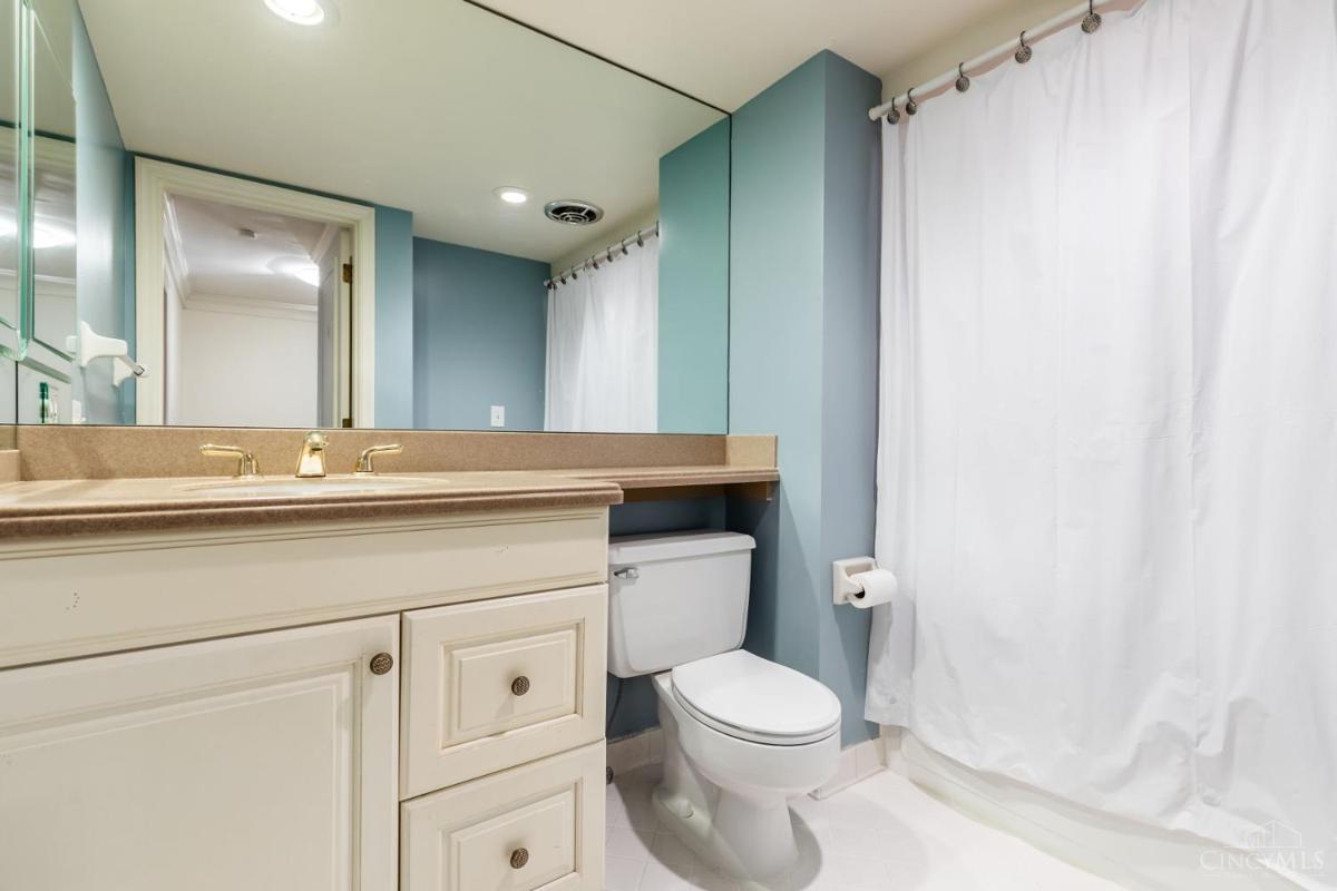 850 Van Dyke Avenue #2 - 4