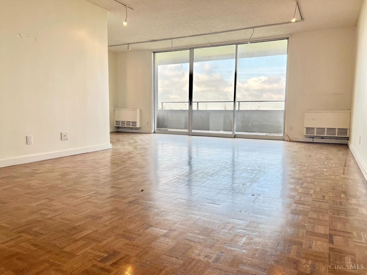 2324 Madison Road #1509 - 5