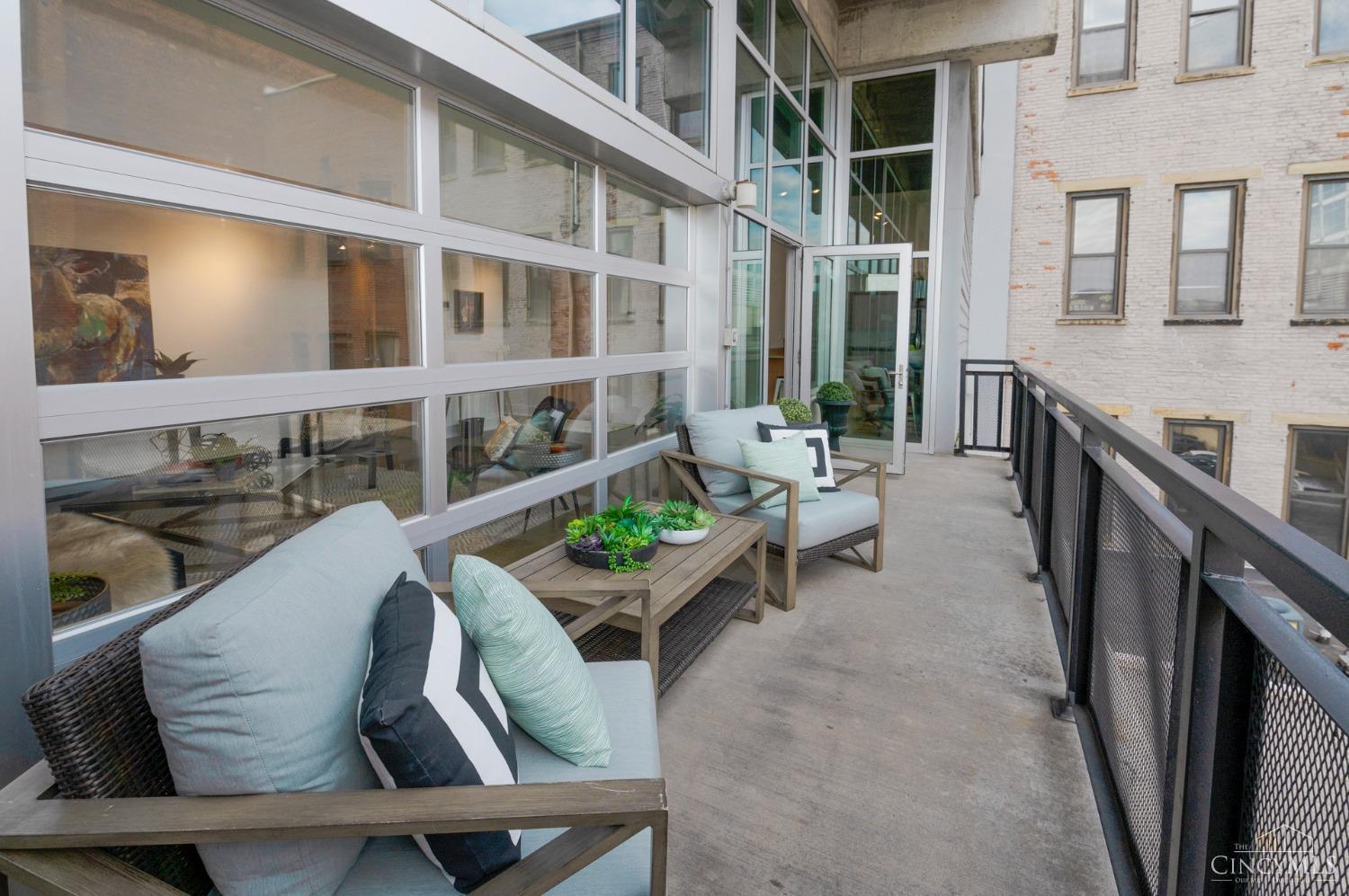 353 W Fourth Street #310 - 5