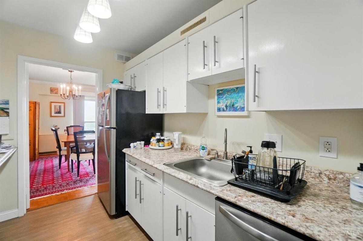 2200 Victory Parkway #1601 - 3