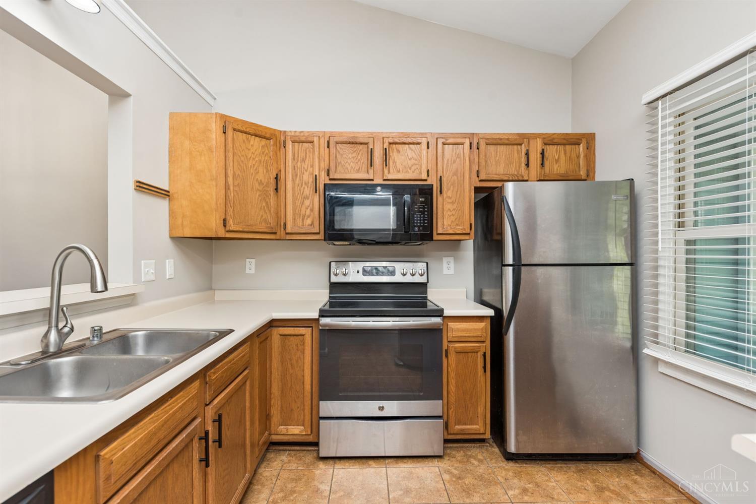 5477 Hanover Circle - Main