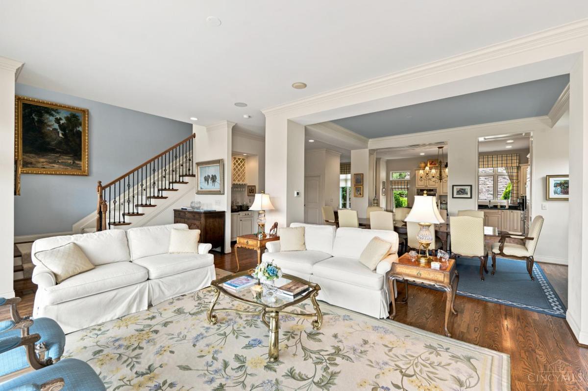 1498 Riverside Drive - 5