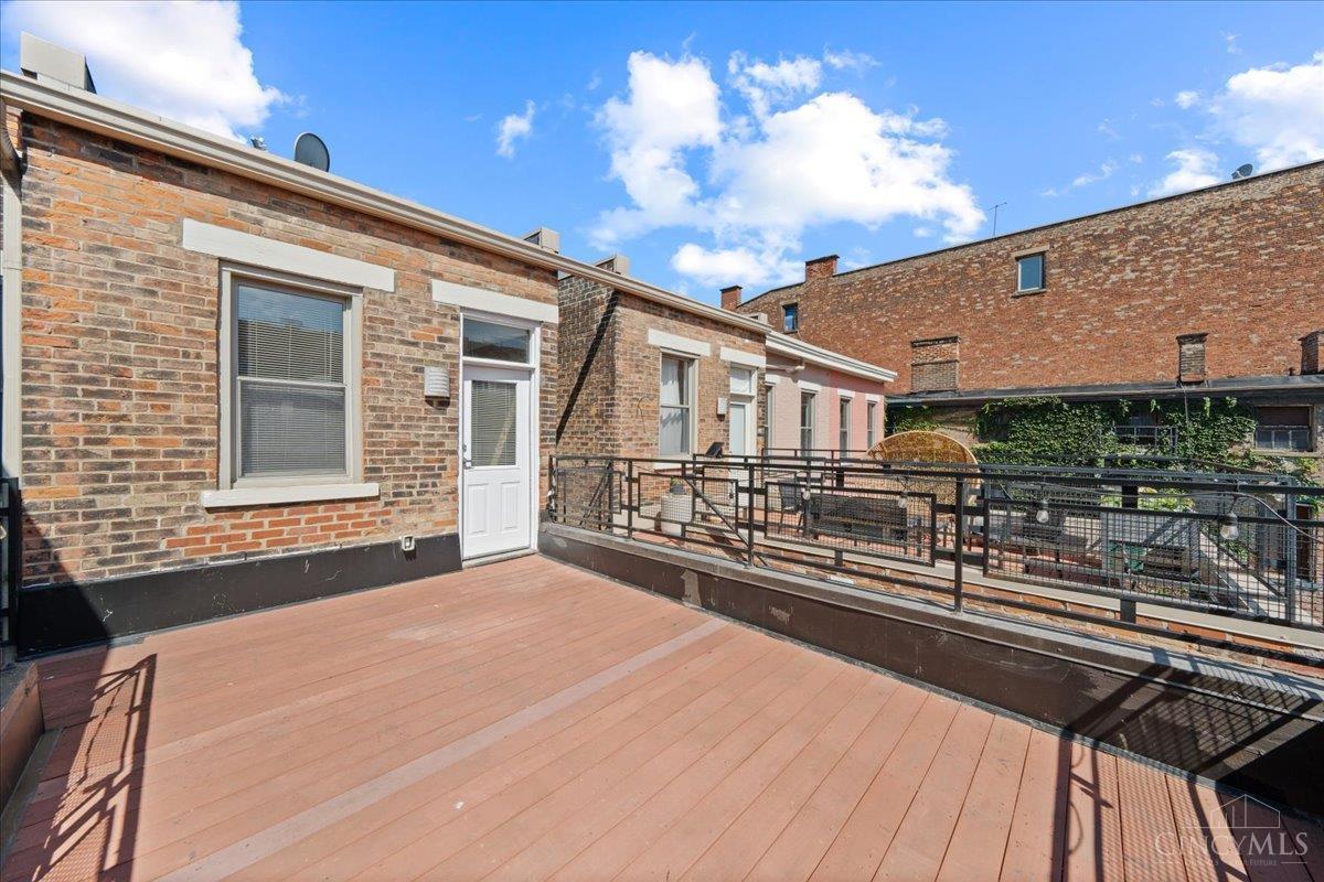 1122 Race Street #201 - 2