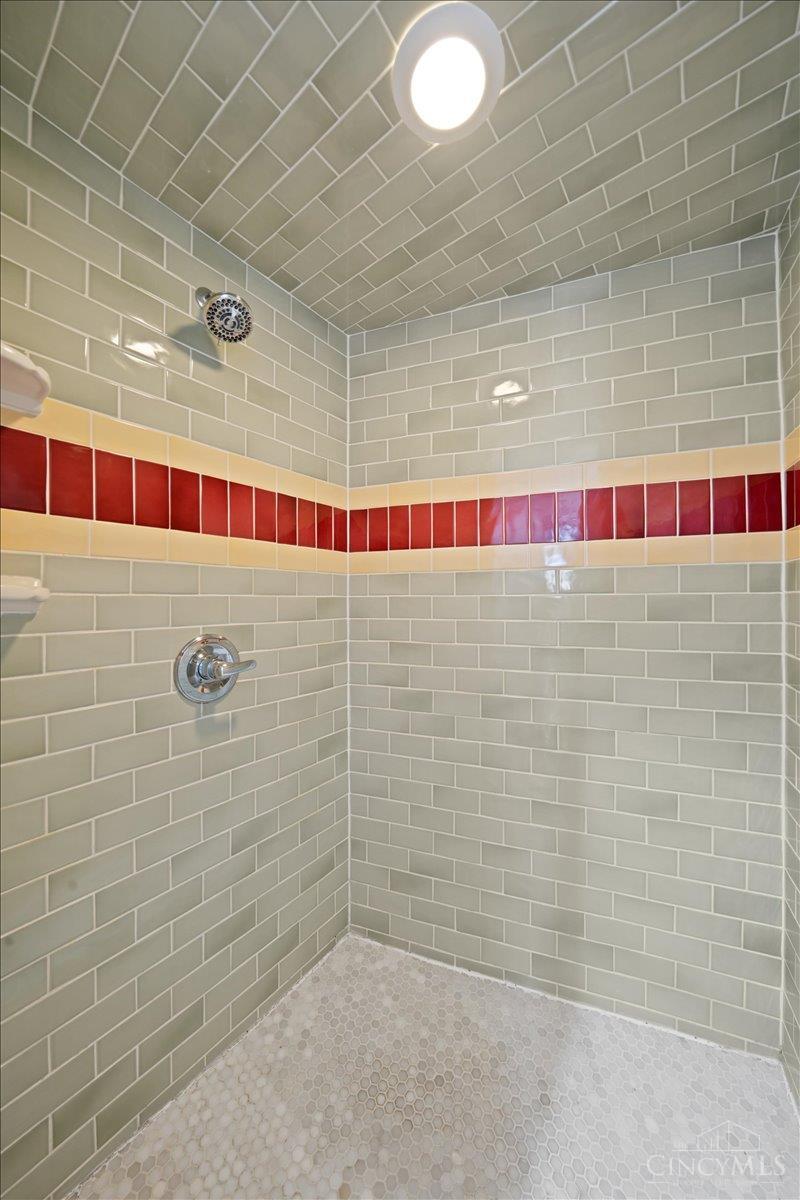 1122 Race Street #201 - 3