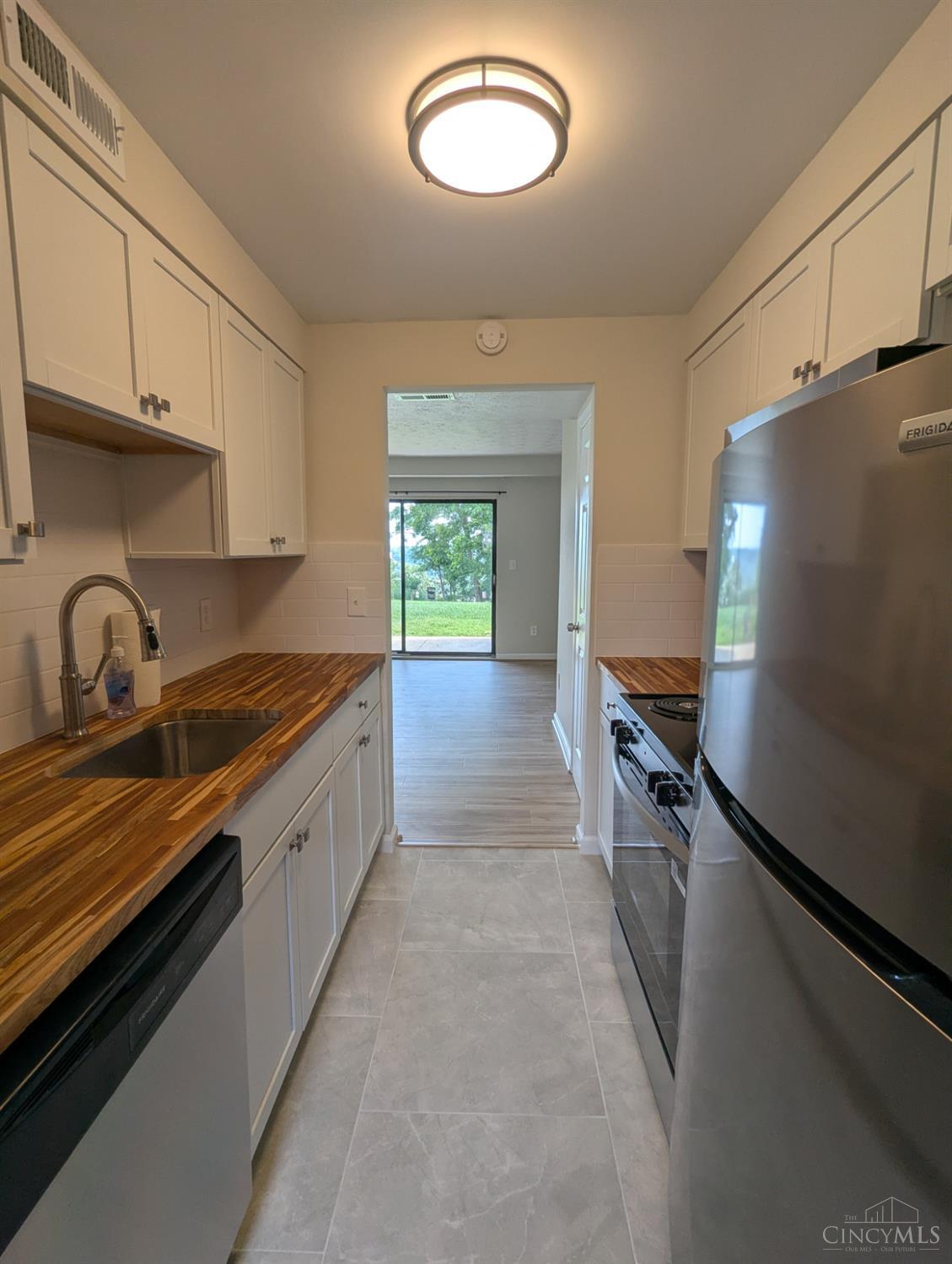 355 Grand Avenue #105 - 2