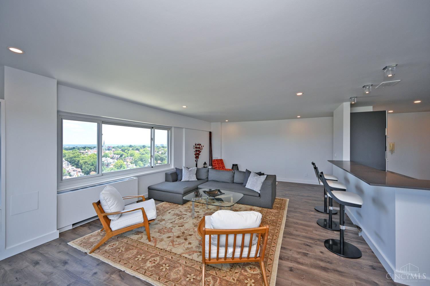 2200 Victory Parkway #2307 - Main