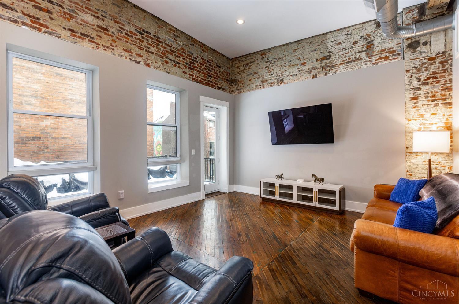 808 Elm Street #2C - Main