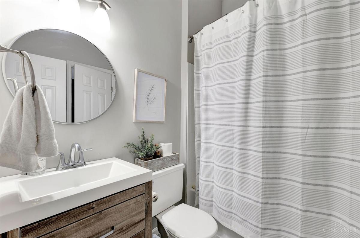 1012 John Street - 3