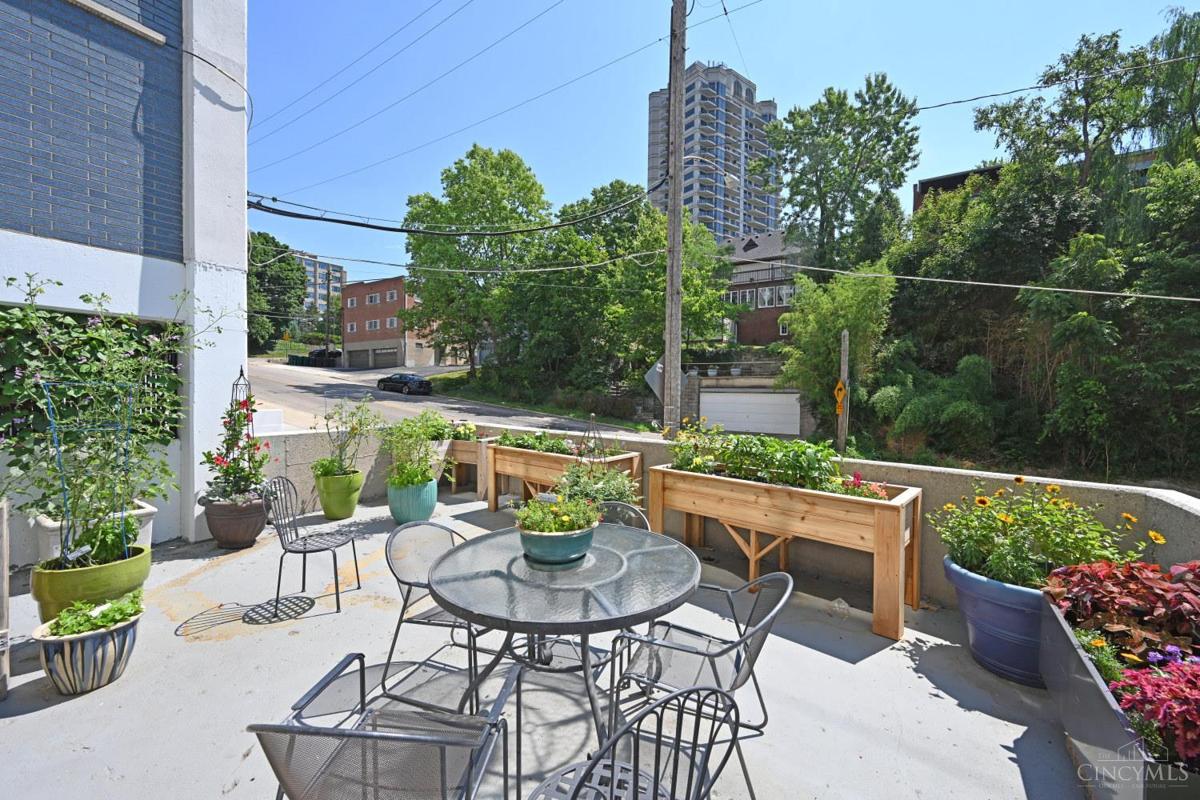 2200 Victory Parkway #1907 - 5