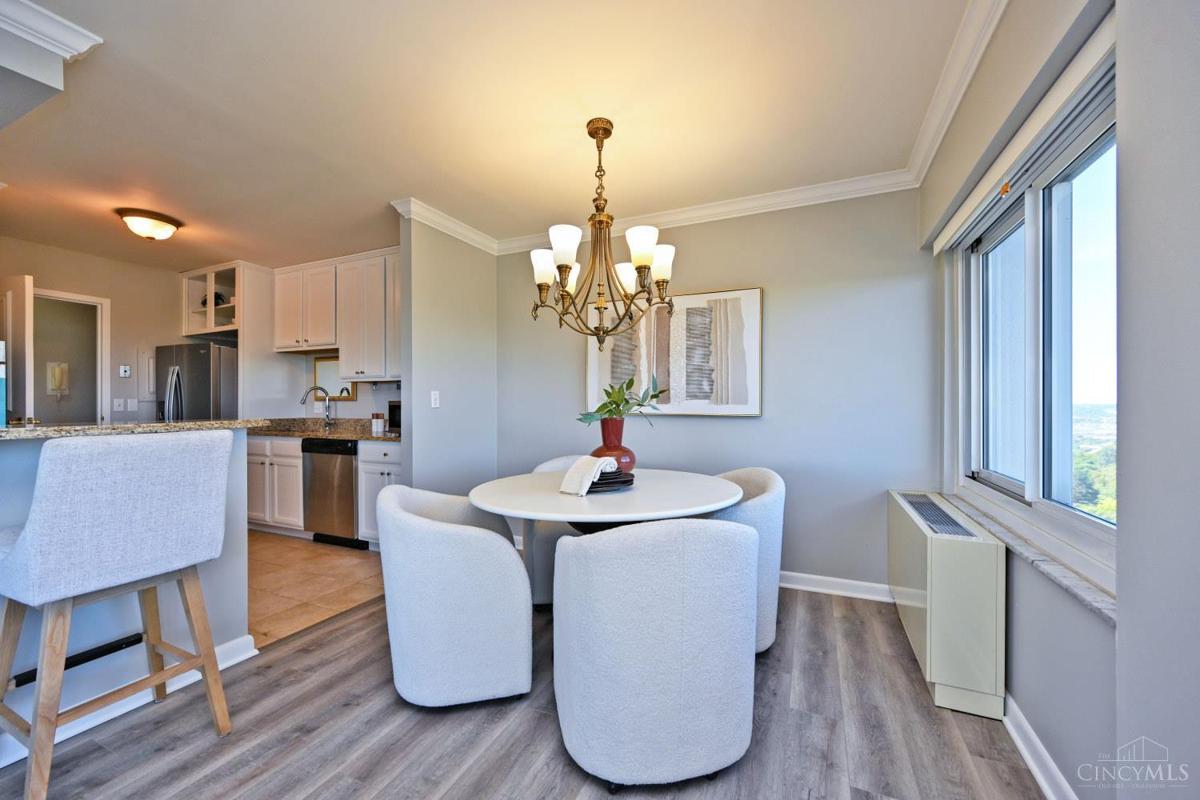 2200 Victory Parkway #1907 - 4
