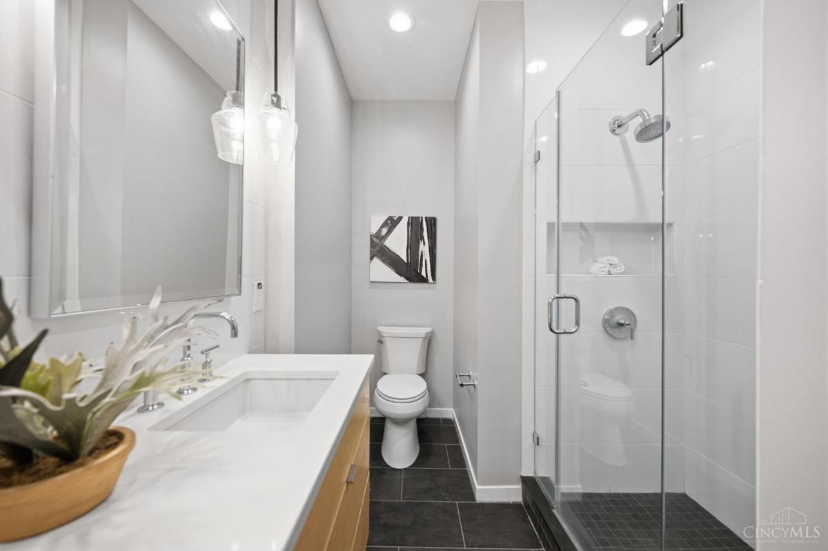 131 W Fifteenth Street #1B - 3