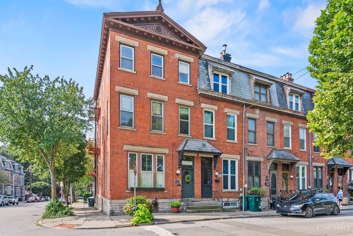 927 Paradrome Street #3 - Main
